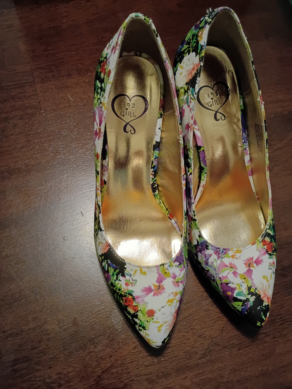 Floral Pointed-Toe Pumps in Multicolor Size 7